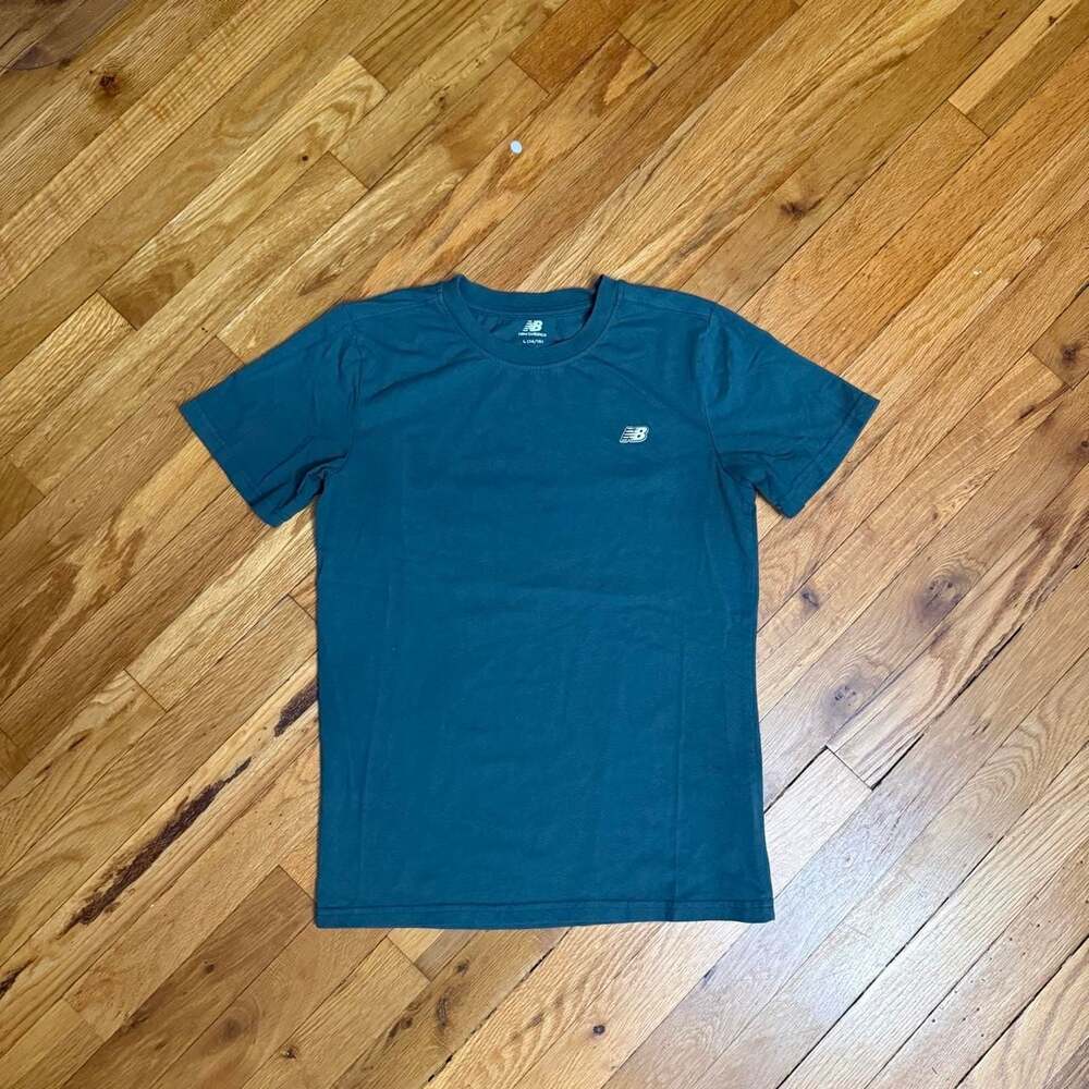 New Balance Logo T-Shirt Youth Large Navy Blue Short Sleeve Athletic Tee